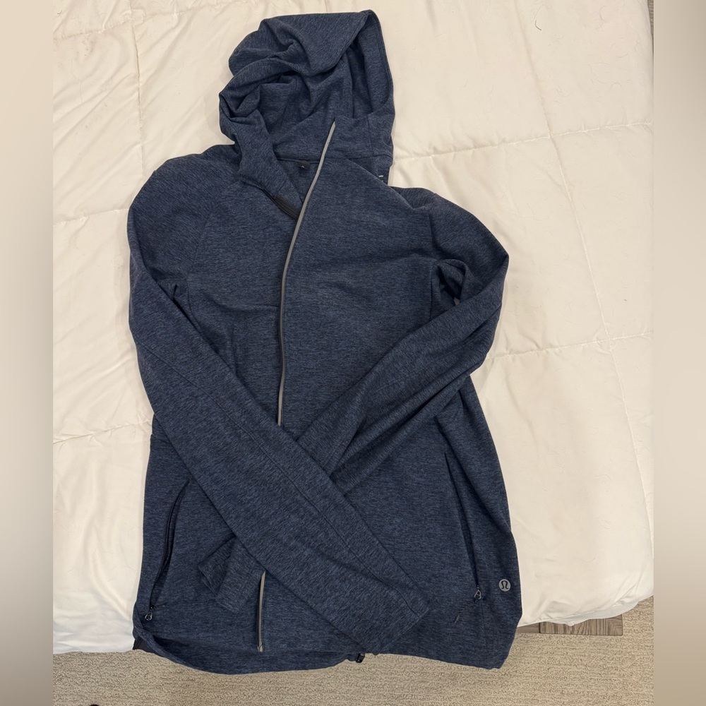 lululemon men’s jacket - size large - surge full zip in navy